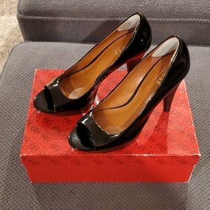 Guess Black Patent Leather Pumps